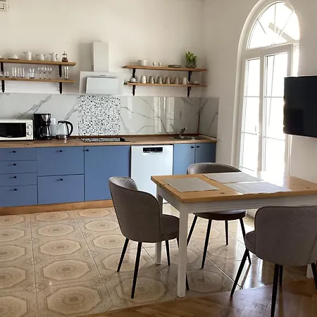 Glavas Mit Loggia Und Balkon Fuer 3 Personen Apartmán Novi Vinodolski