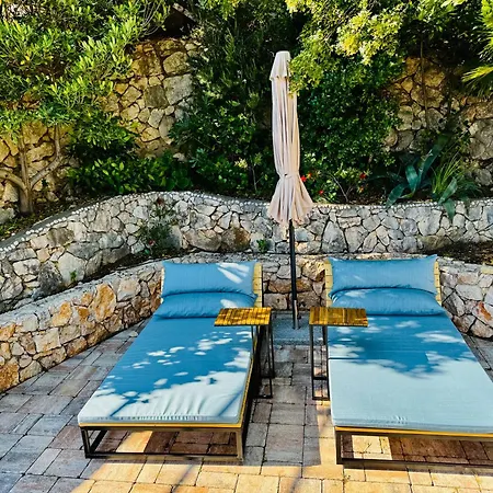 Glavas Mit Loggia Und Balkon Fuer 3 Personen *