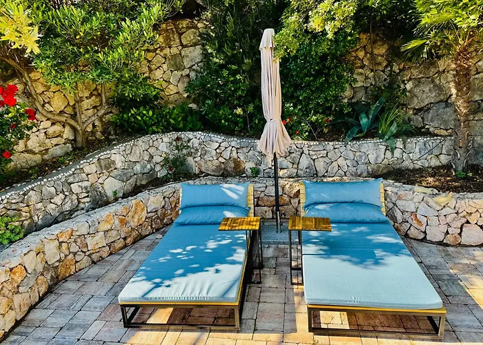 Glavas Mit Loggia Und Balkon Fuer 3 Personen *