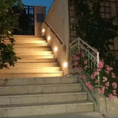 Glavas Mit Loggia Und Balkon Fuer 2 Personen * Novi Vinodolski