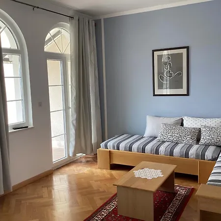 Glavas Mit Loggia Und Balkon Fuer 2 Personen Apartment Novi Vinodolski