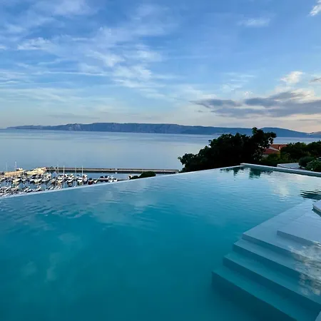 Glavas Mit Loggia Und Balkon Fuer 3 Personen *