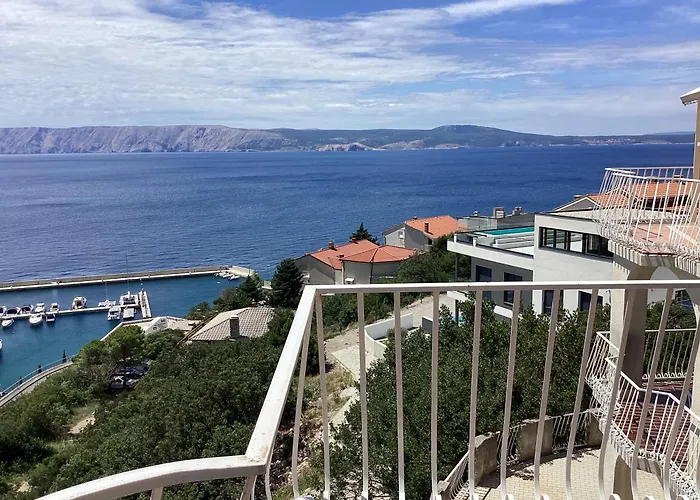 Glavas Mit Loggia Und Balkon Fuer 3 Personen Novi Vinodolski